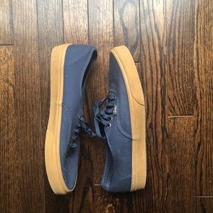 Vans Navy Blue Gum Bottom Size 12
